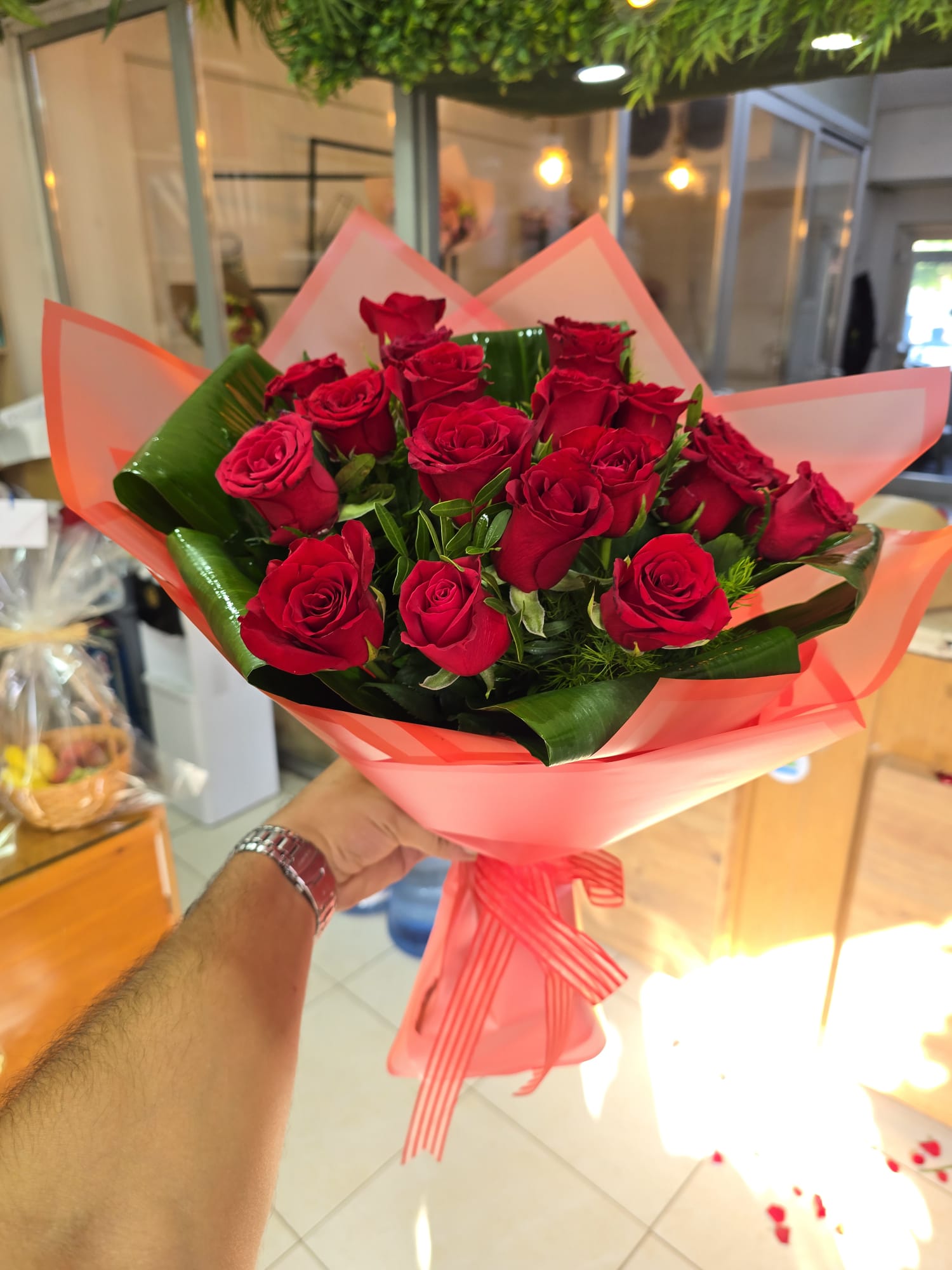 19 KIRMIZI GÜLLÜ BUKET